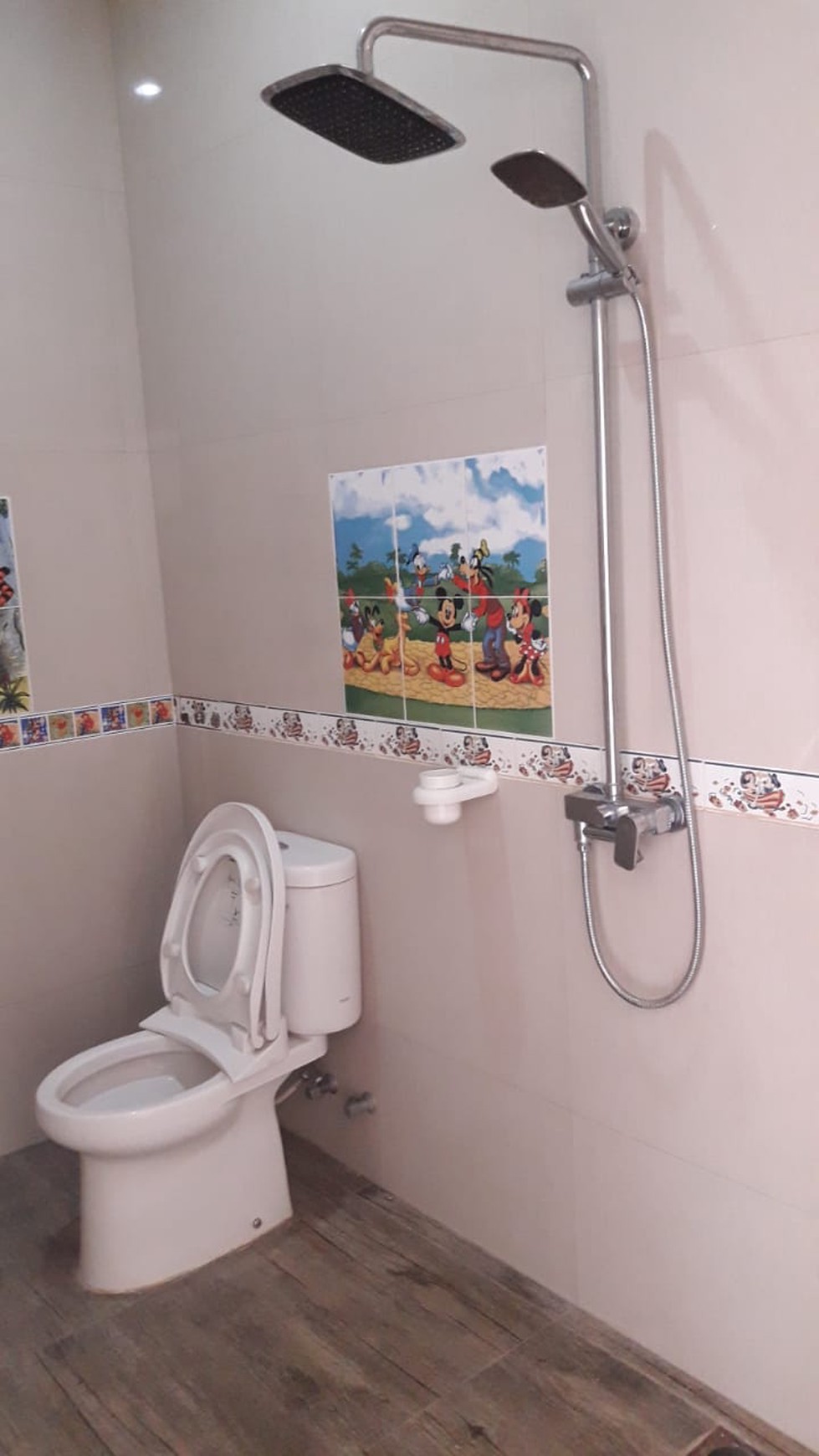 Rumah bagus siap huni di mertilang bintaro sektor 9