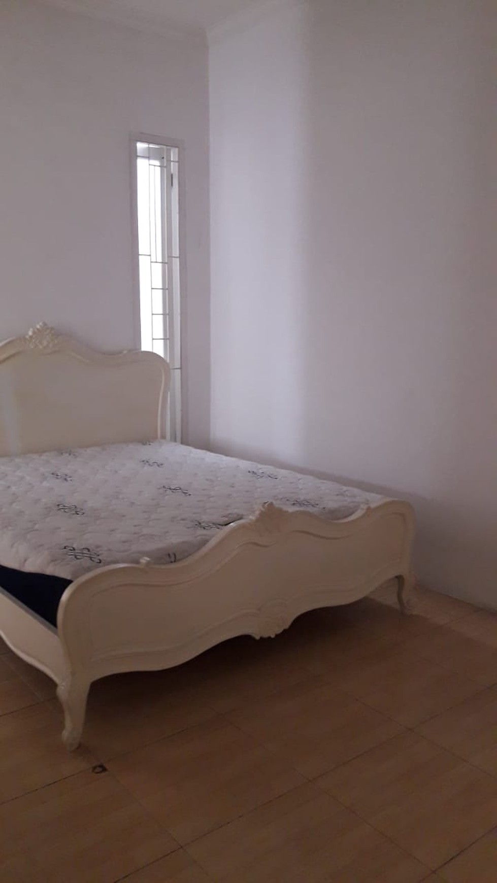 Rumah bagus siap huni di mertilang bintaro sektor 9