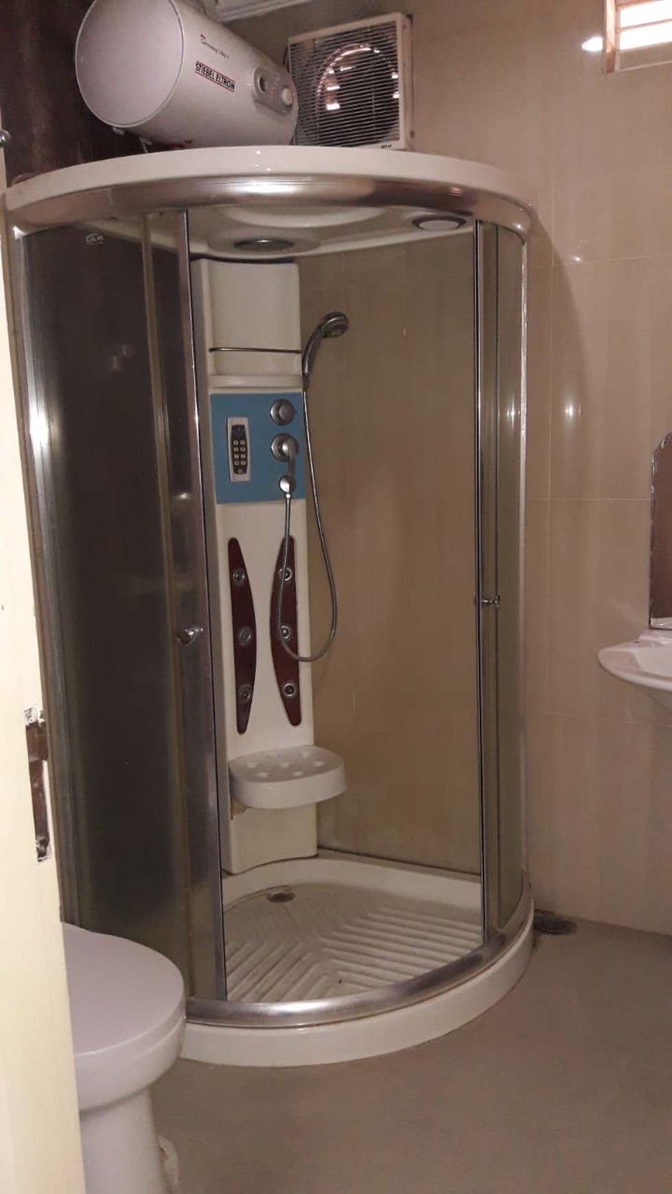 Rumah bagus siap huni di mertilang bintaro sektor 9