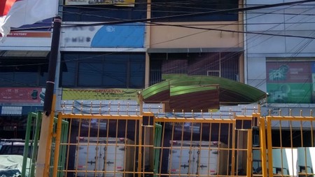 Ruko 3 lantai di Pusat Bisnis Jalan Tandes