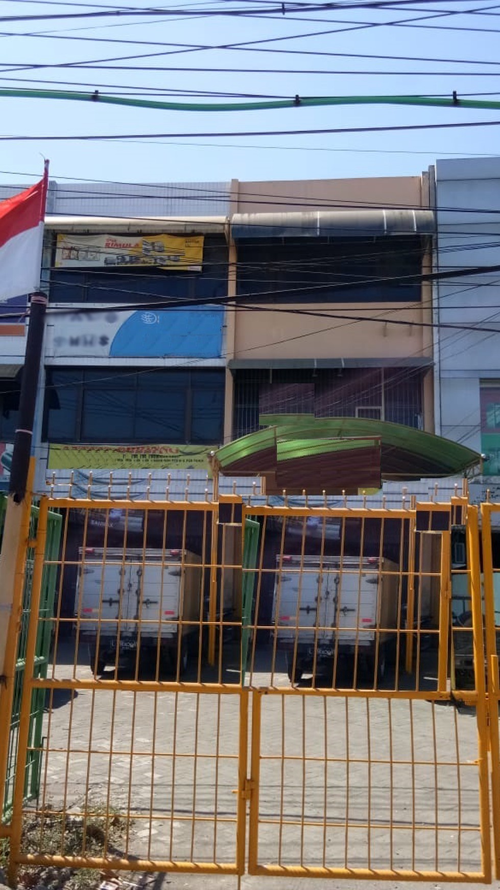 Ruko 3 lantai di Pusat Bisnis Jalan Tandes