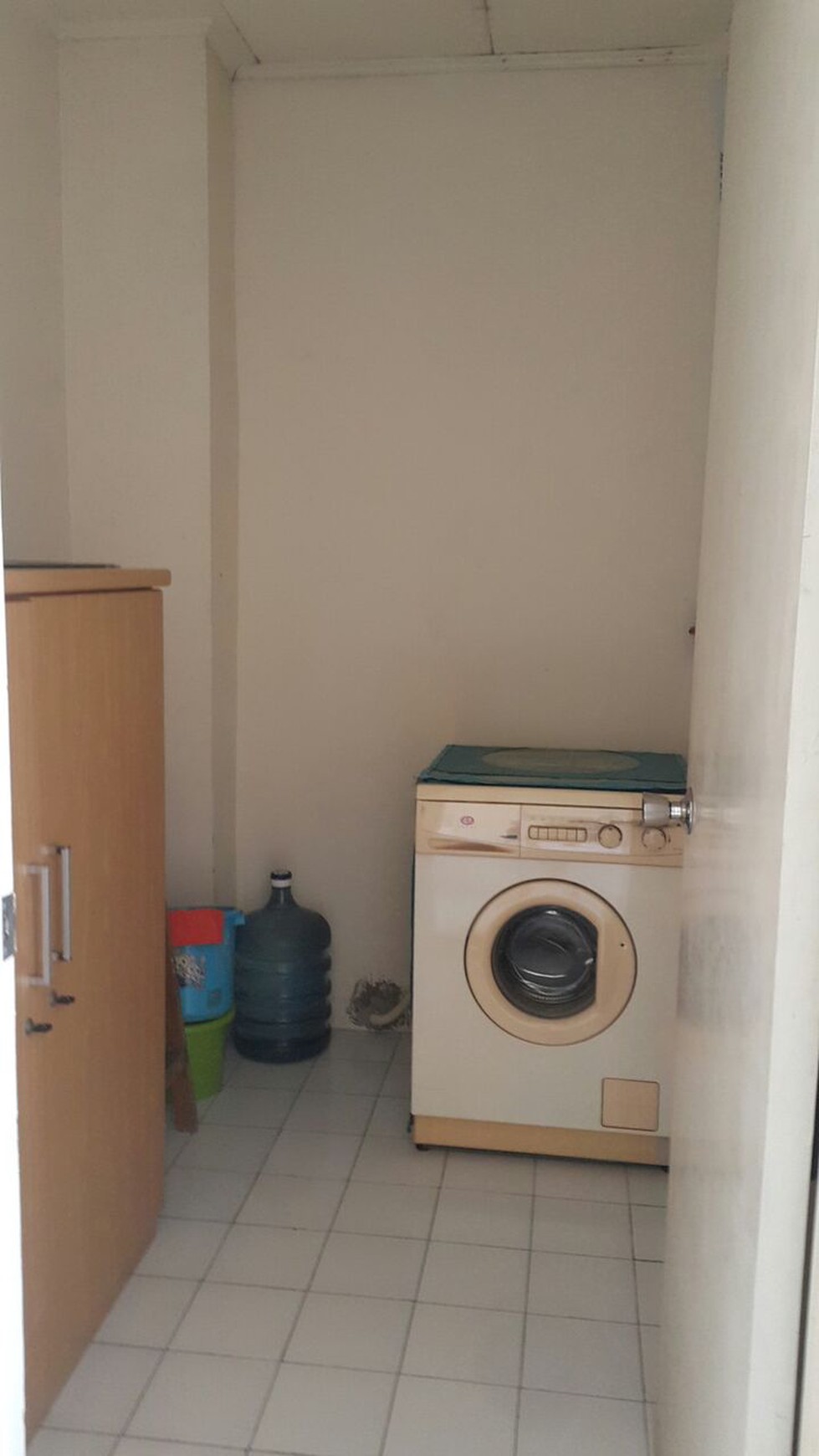 Townhouse di Taman Paris 1 - Lippo Karawaci