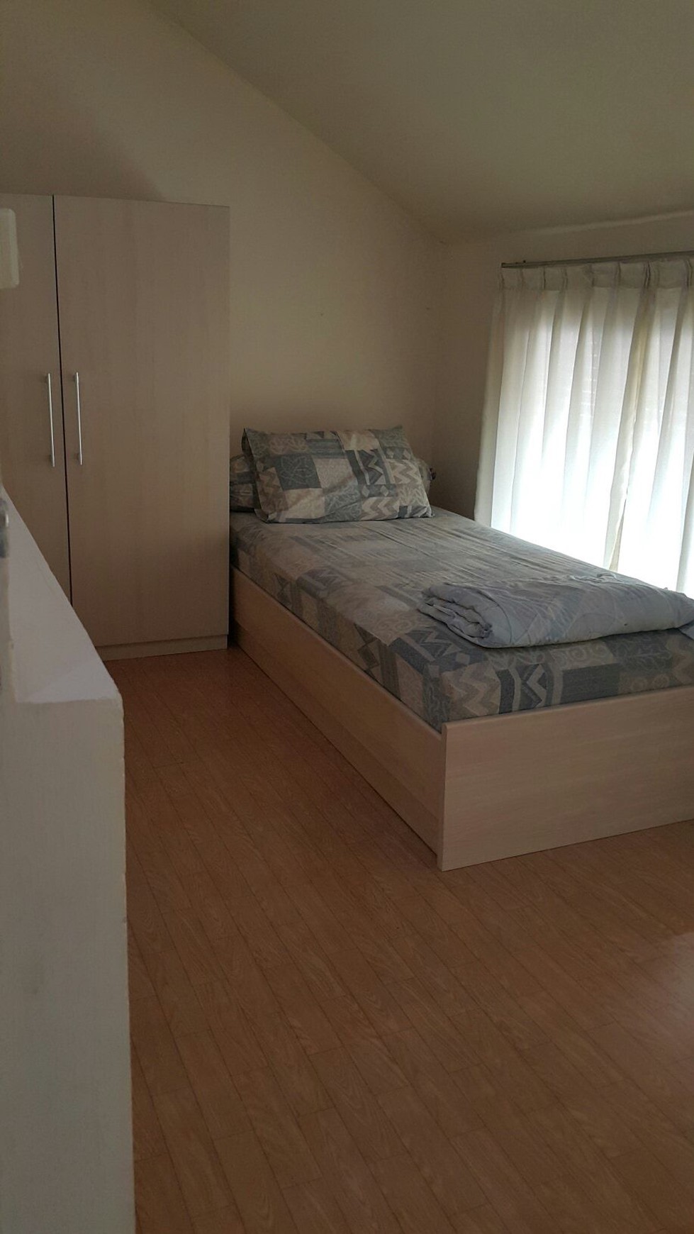 Townhouse di Taman Paris 1 - Lippo Karawaci