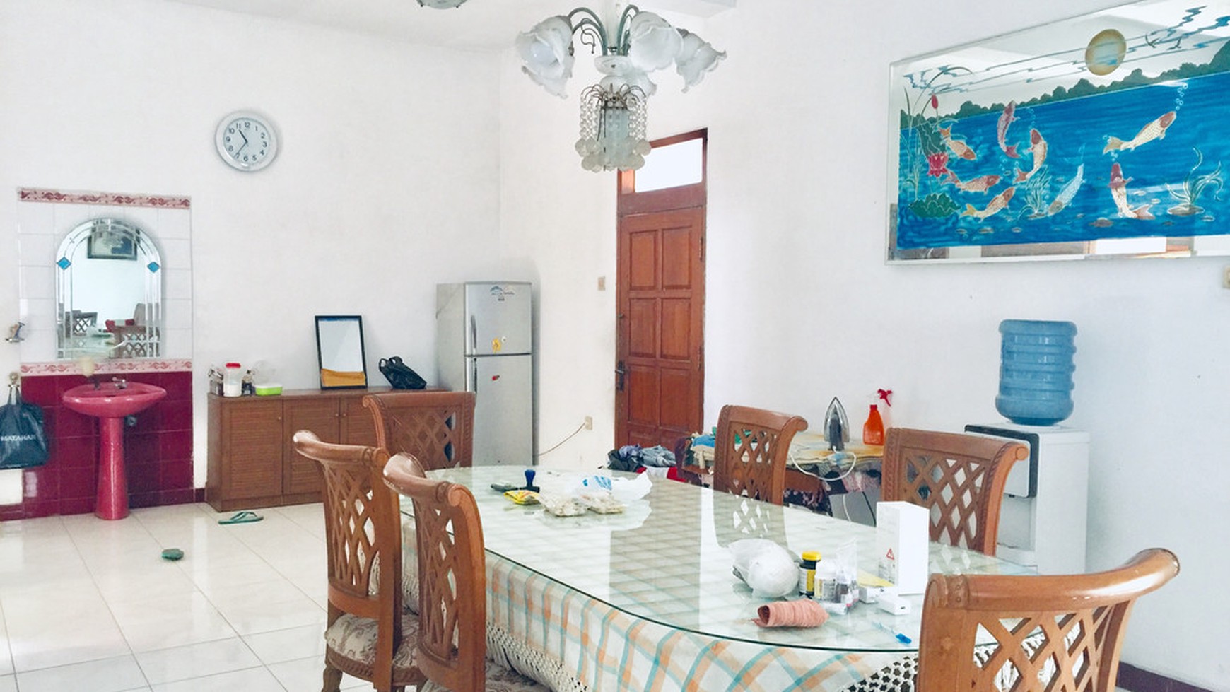 RUMAH TINGGAL DENGAN BANGUNAN MEGAH, DI JL BIMO NOGOTIRTO