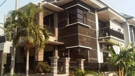Rumah Deltasari Baru Hook