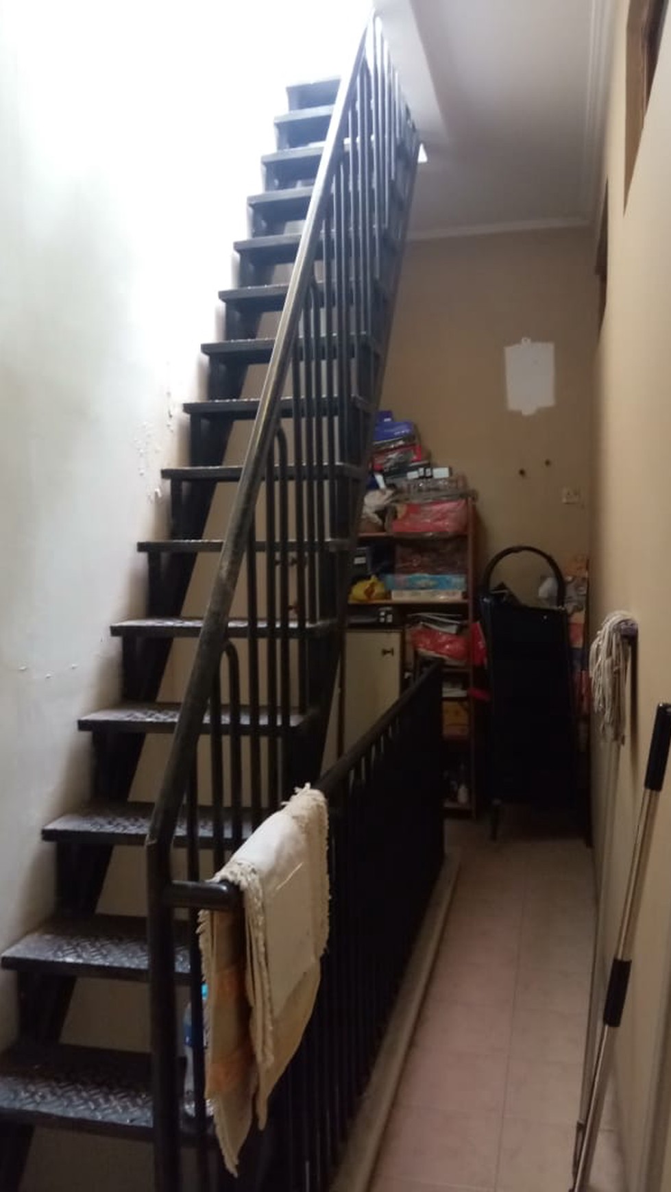 Rumah Semi Furnish Villa Gading Indah, Luas 9x19m2