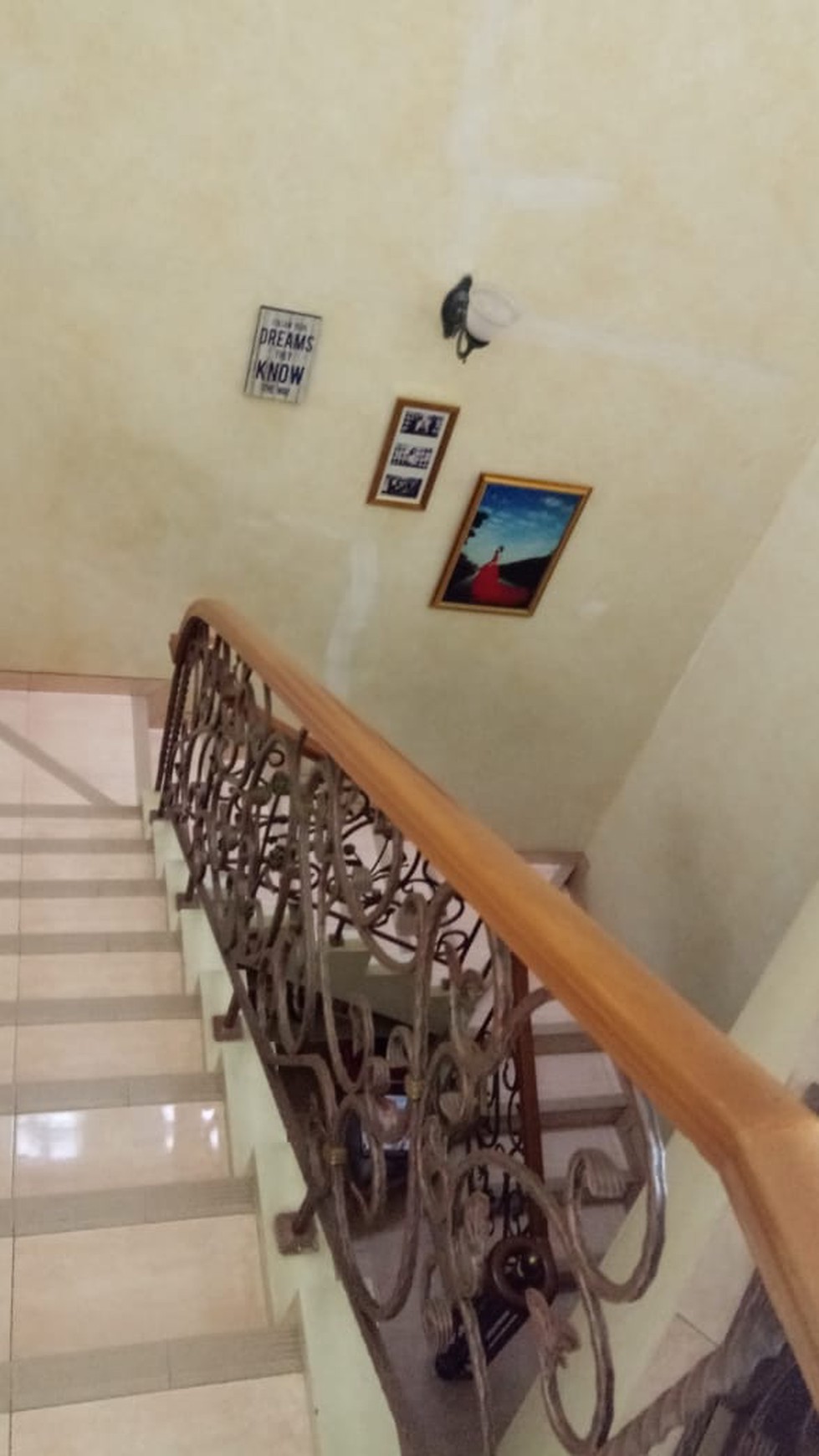 Rumah Semi Furnish Villa Gading Indah, Luas 9x19m2