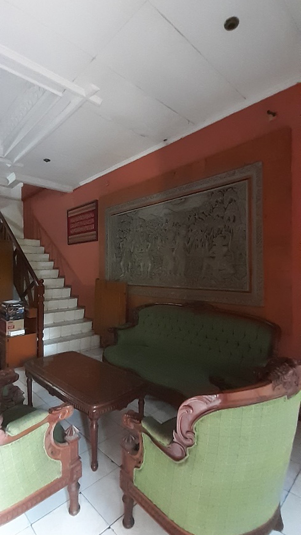 Rumah Uniq Gaya Bali di Kawasan Bintaro luas 367m Harga 2,8M nego, MURAAH!!!