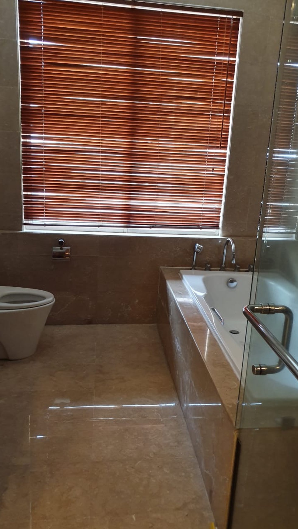 Jual Apartemen Senayan Residence 3 Kamar Tidur