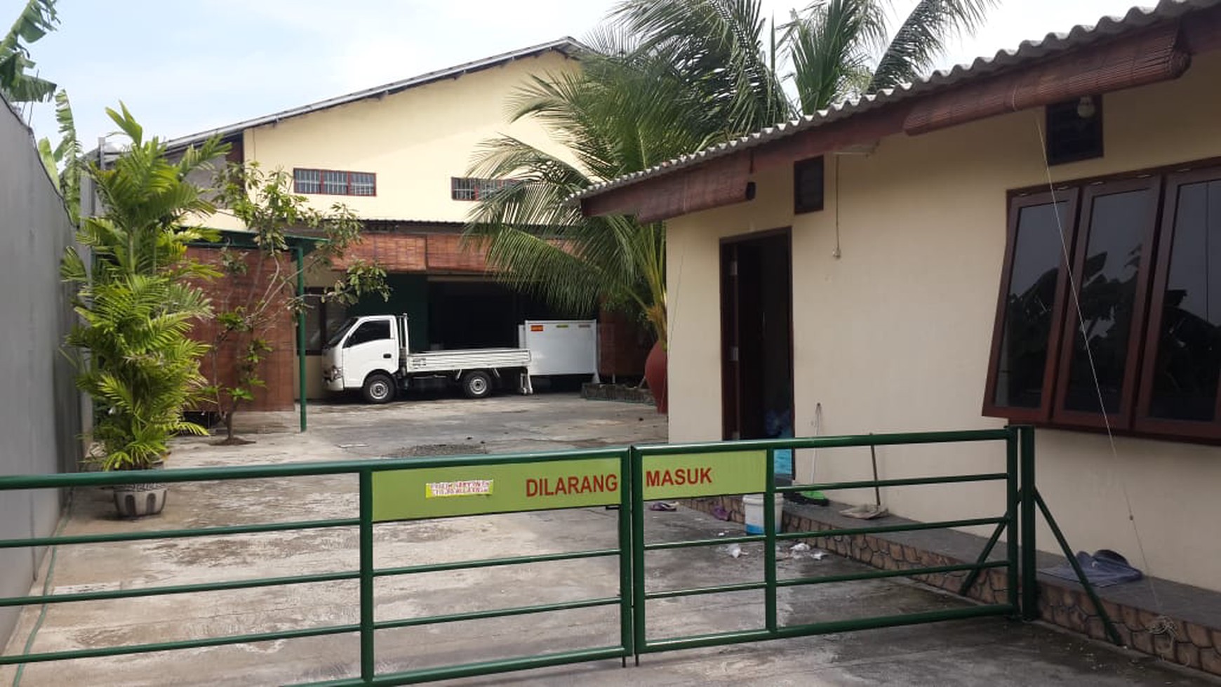 Dijual Tanah + Bangunan di Jalan Kutilang (Larangan Candi Sidoarjo Jatim)