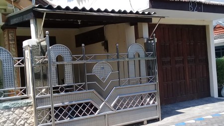 Rumah Wisma Kemiri Sidoarjo
