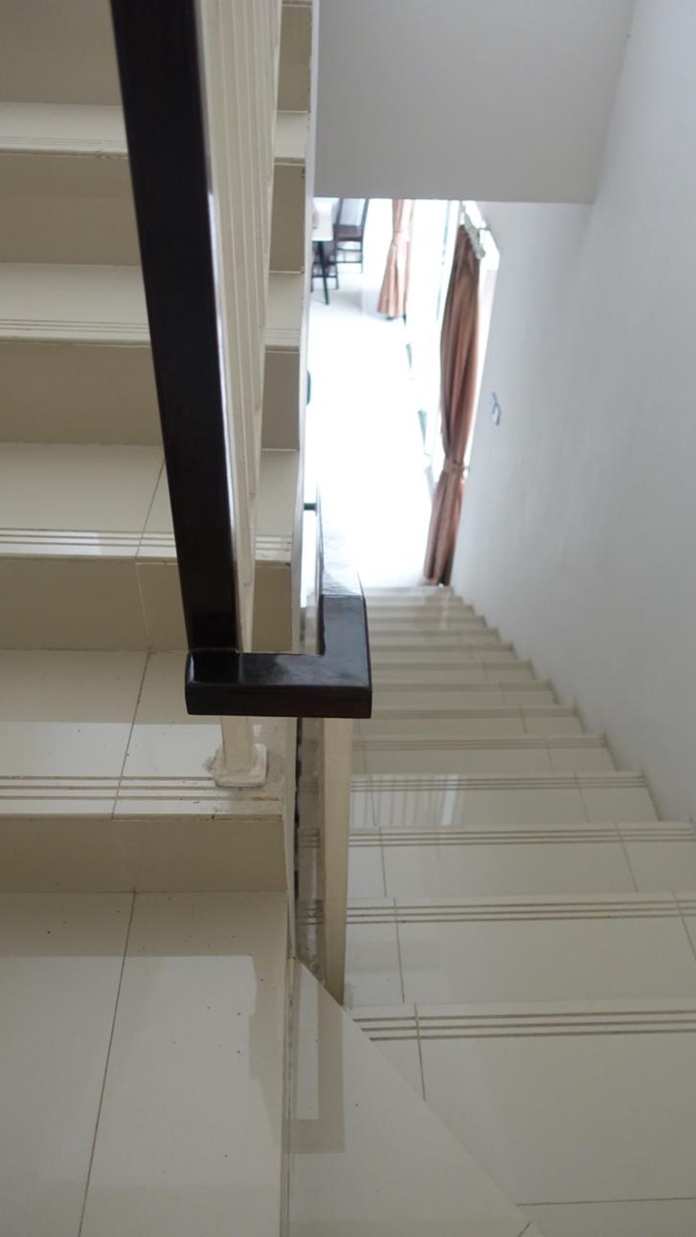 HOT SALE !!! MURAH Rumah Siap Huni dan Harga dibawah Harga Pasar @Bintaro