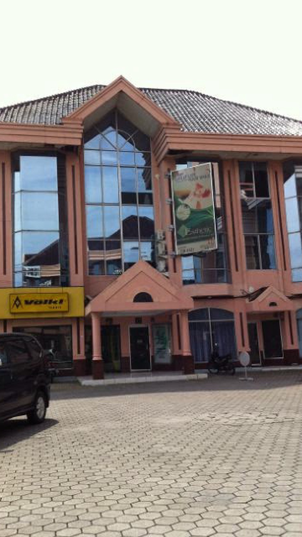 Ruko disewa taman beverly HR Muhammad Surabaya