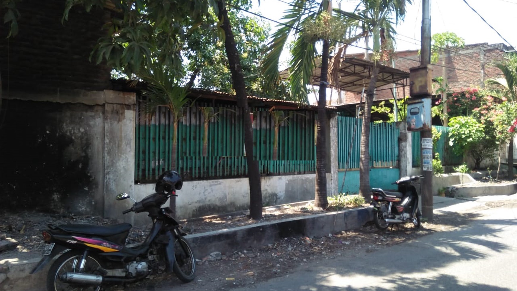 Gudang hitung tanah Petemon Barat