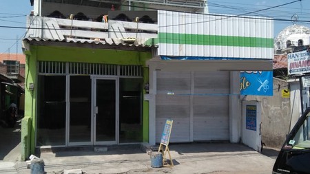 Rumah Usaha Strategis jalan Petemon