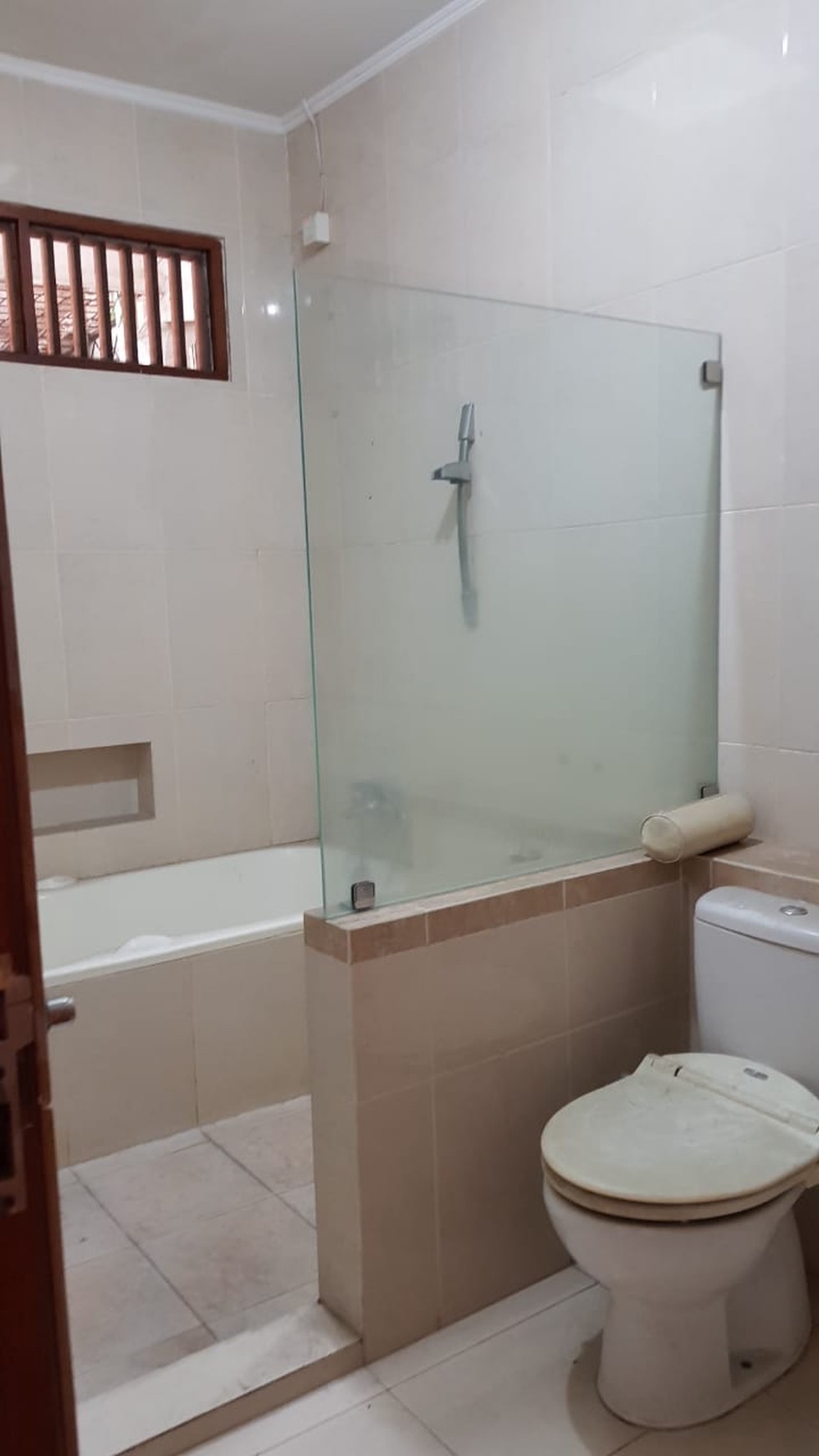 Rumah Bagus, Siap huni, Lokasi Strategis (Expat Friendly)