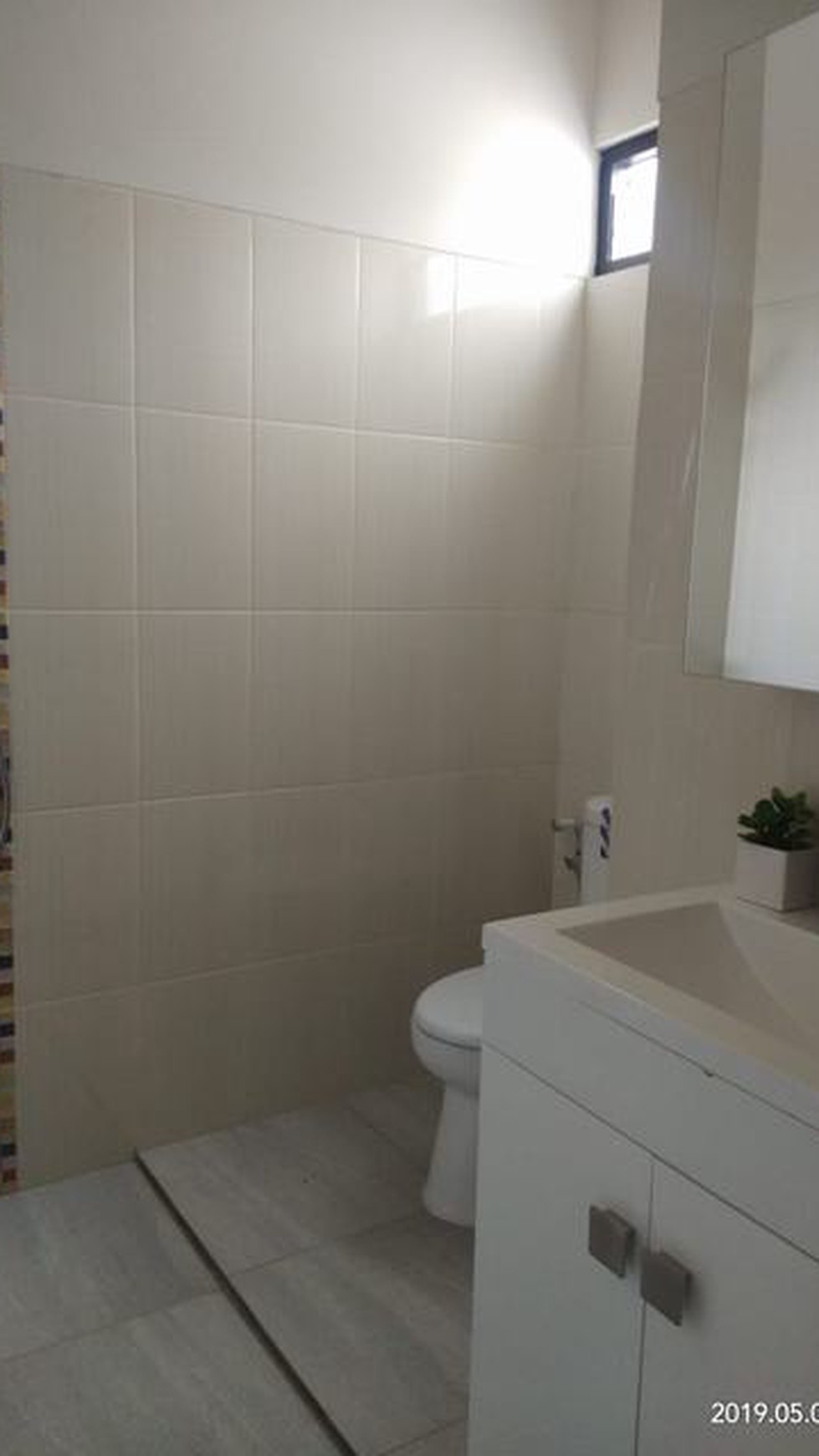 Dijual rumah tinggal sisa 28 unit, strategis, murah, design apik, siap huni. The Akasia Eight Ciater Serpong Tangerang