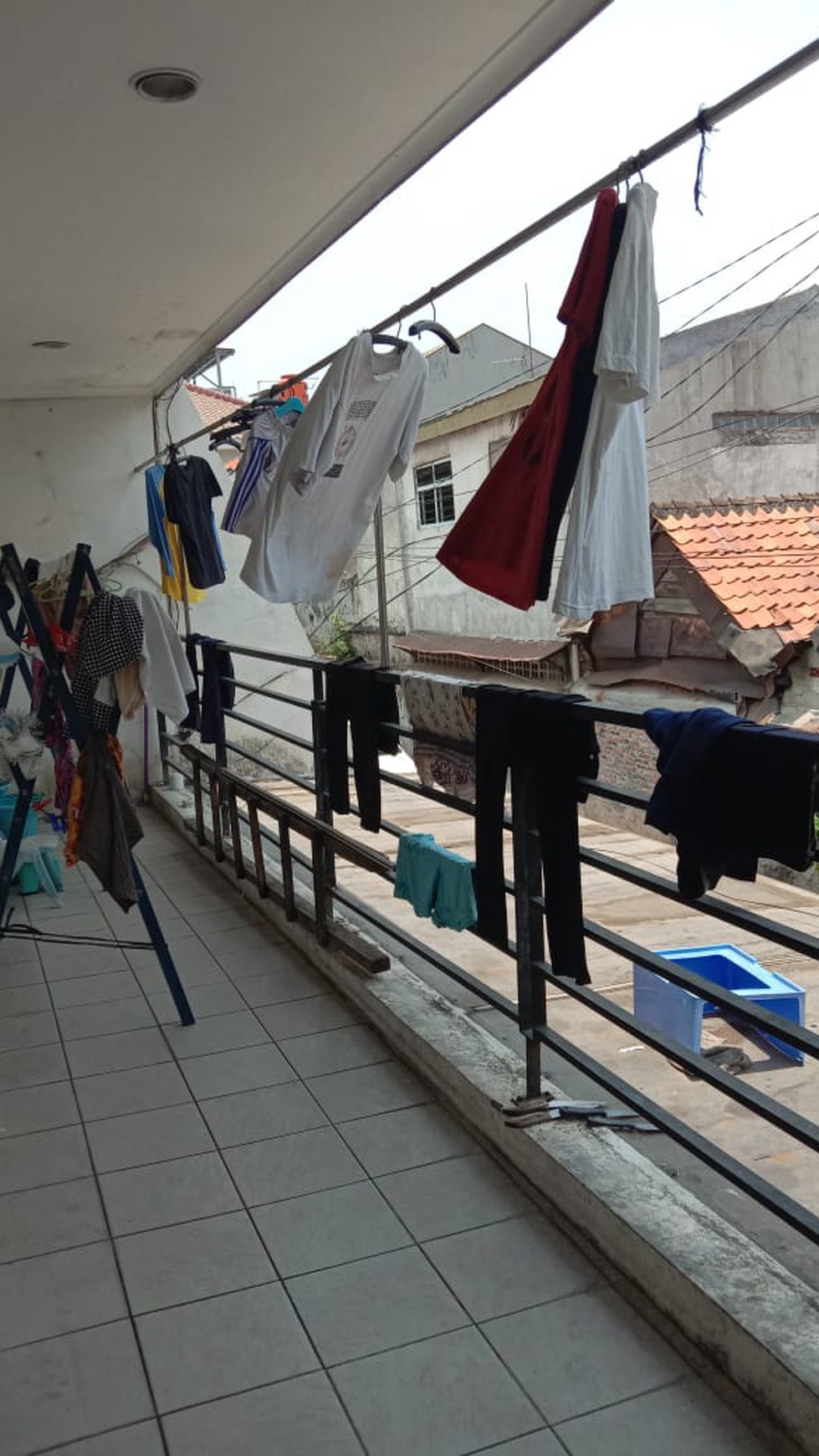 Rumah 2 Lantai Lokasi Oke Banget