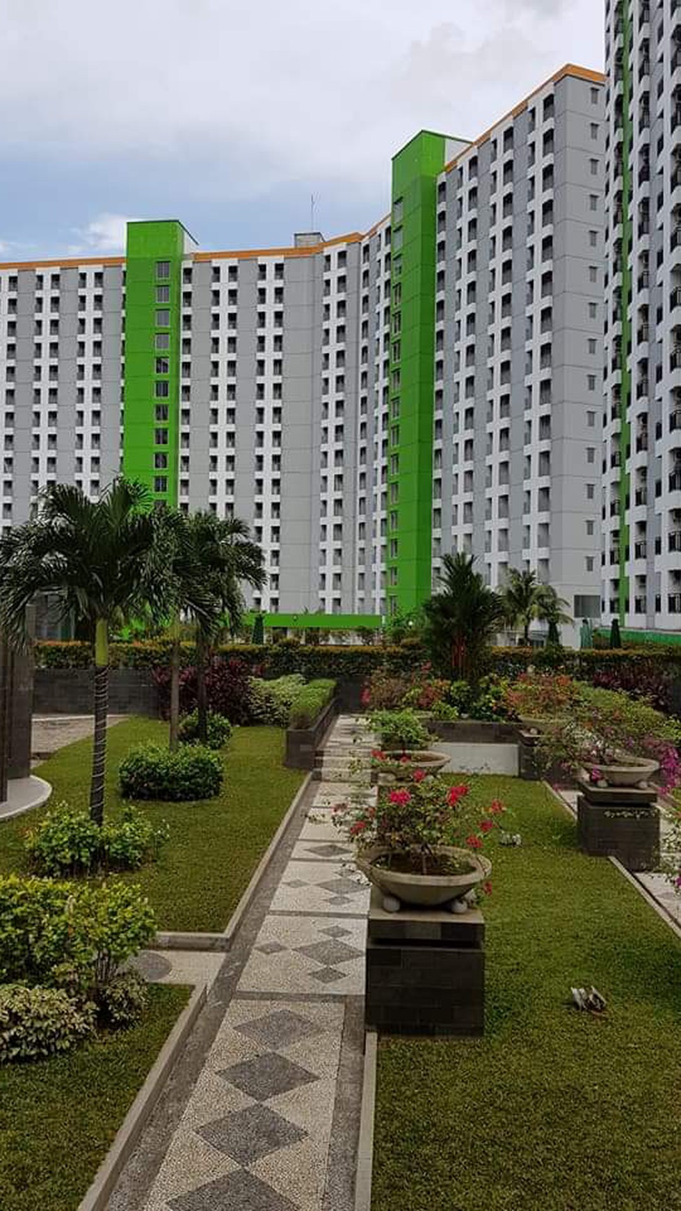 Apartemen Siap Huni, View Pool, dan Strategis @Apartemen Green Lake View, Ciputat