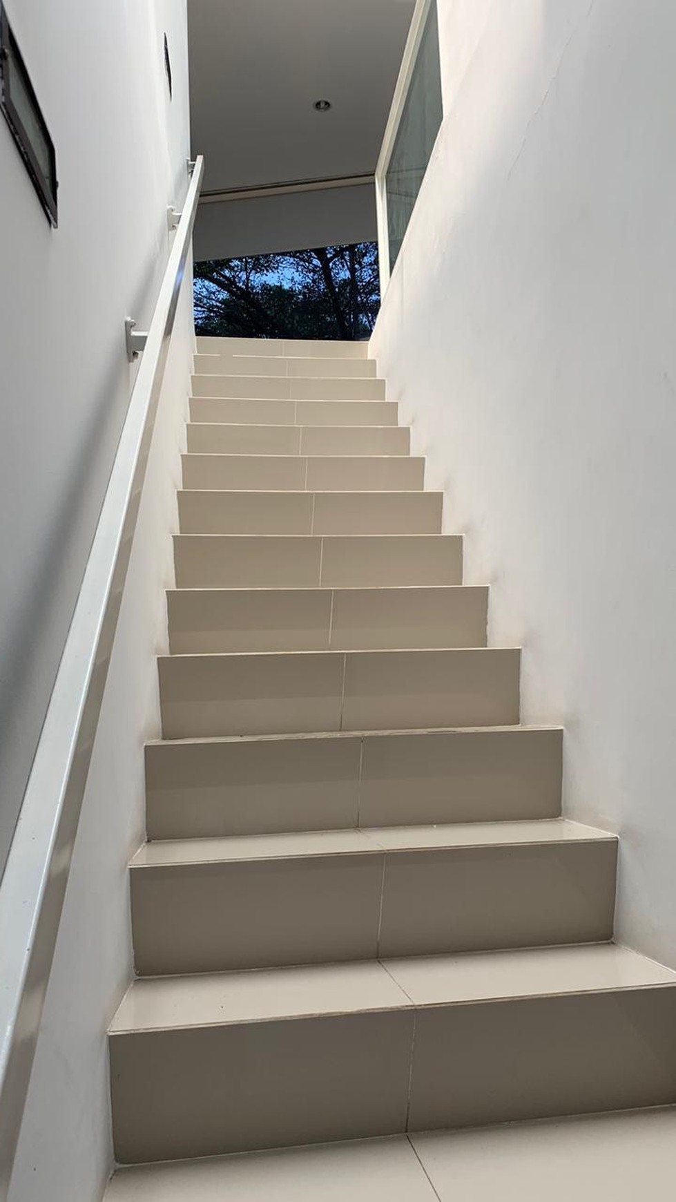 Rumah Siap Huni, Exterior Elegan, dan Hunian Nyaman @Ozone Residence, Veteran