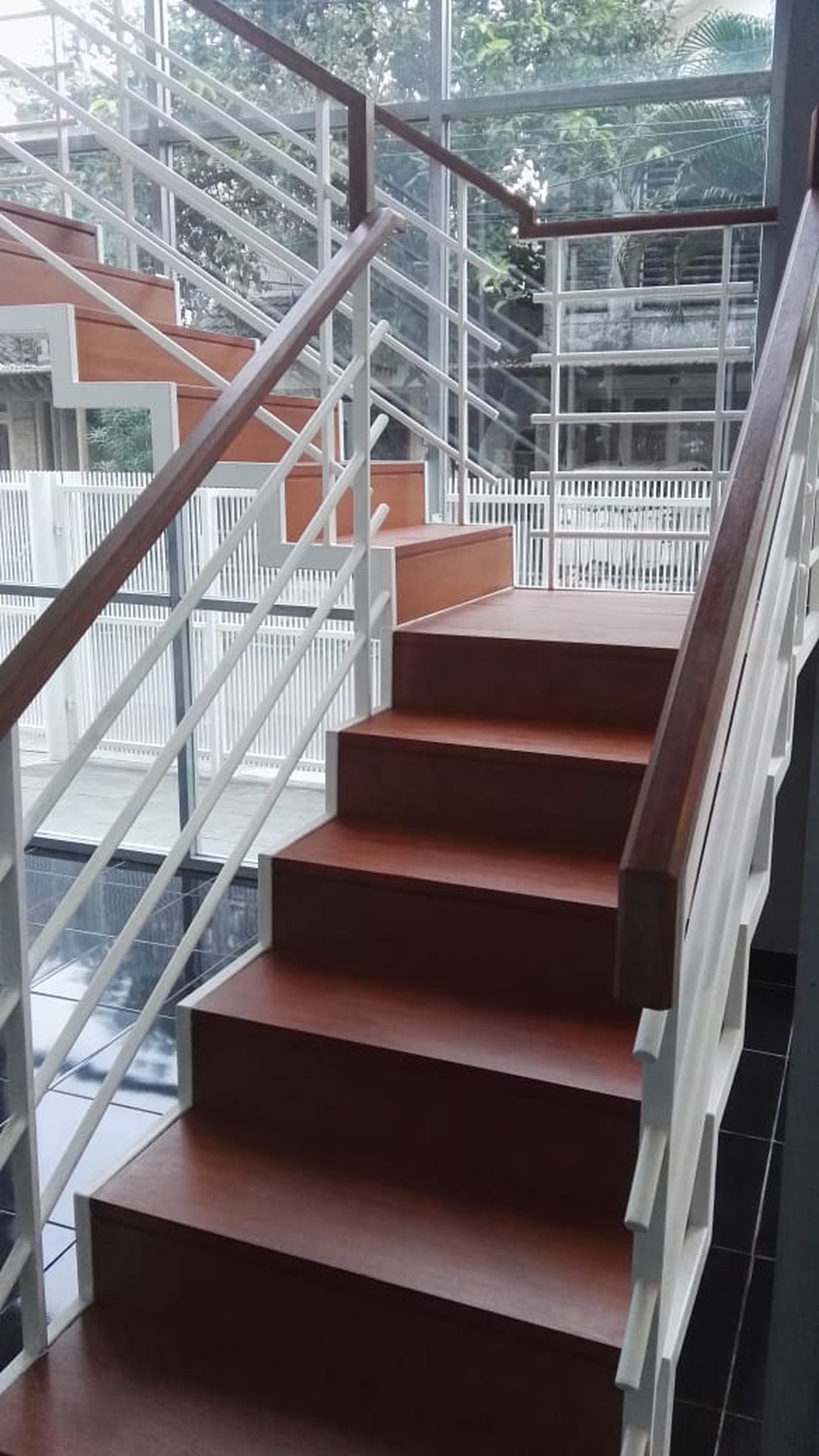 Dijual Town House di Pondok Indah
