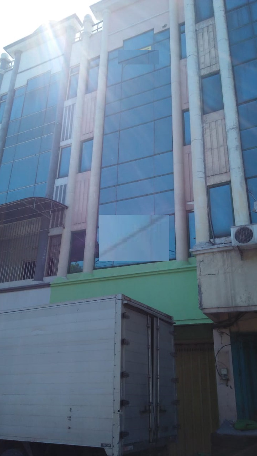 Ruko Pengampon Square Pabean Surabaya