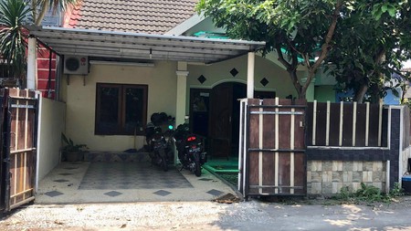 RUMAH MINIMALIS, DI PERUM PERMATA BIRU, JL KABUPATEN.