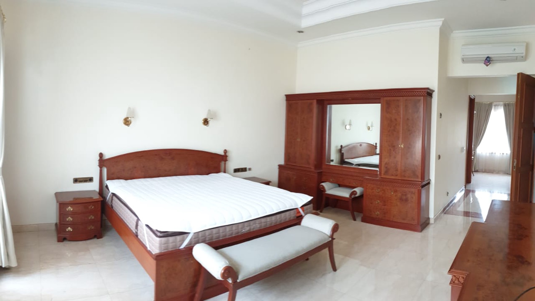 Sewa Rumah Pondok Indah Metro Alam Rumah Mewah S.Pool