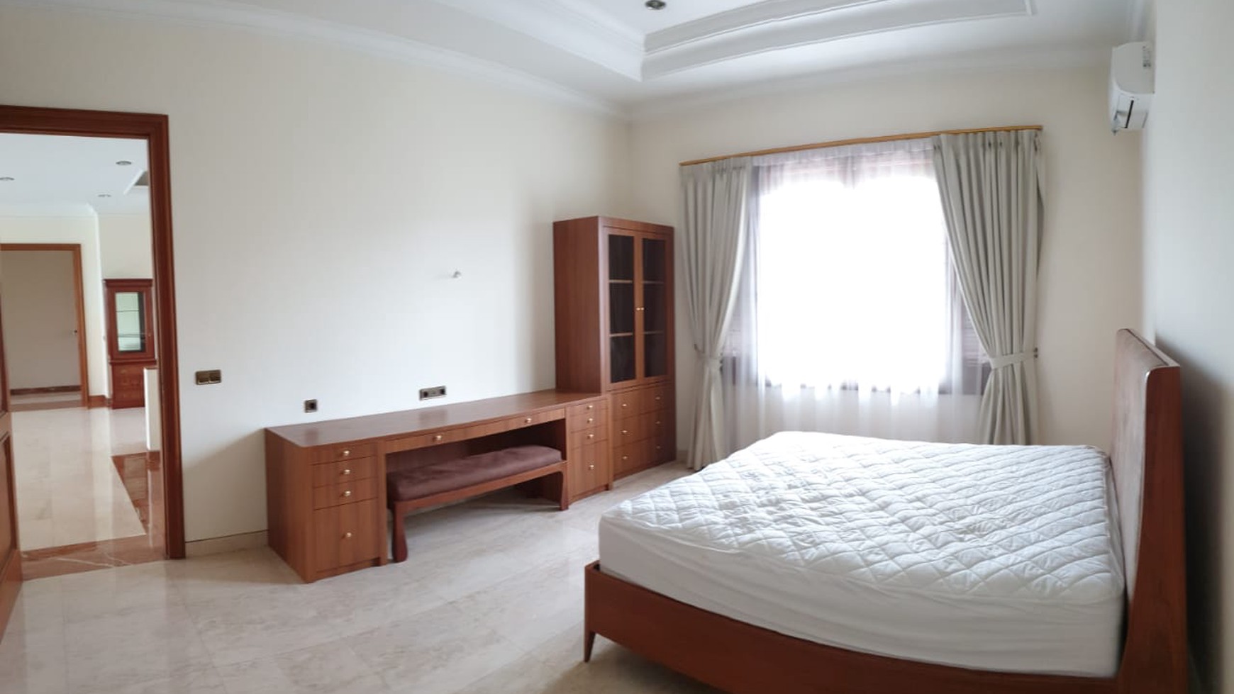 Sewa Rumah Pondok Indah Metro Alam Rumah Mewah S.Pool