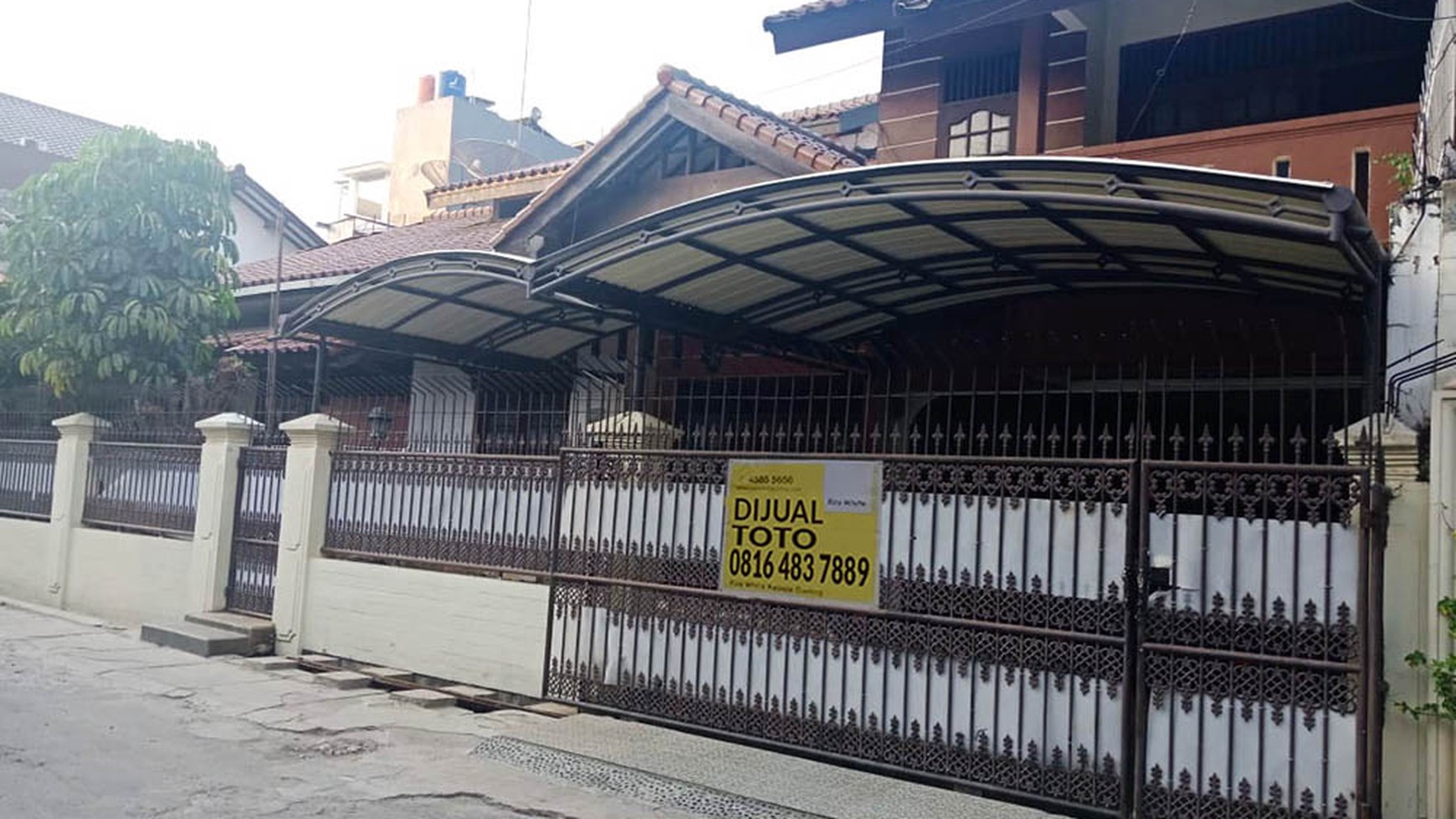 Rumah Kelapa Cengkir Timur Furnish, Luas 20x18m2
