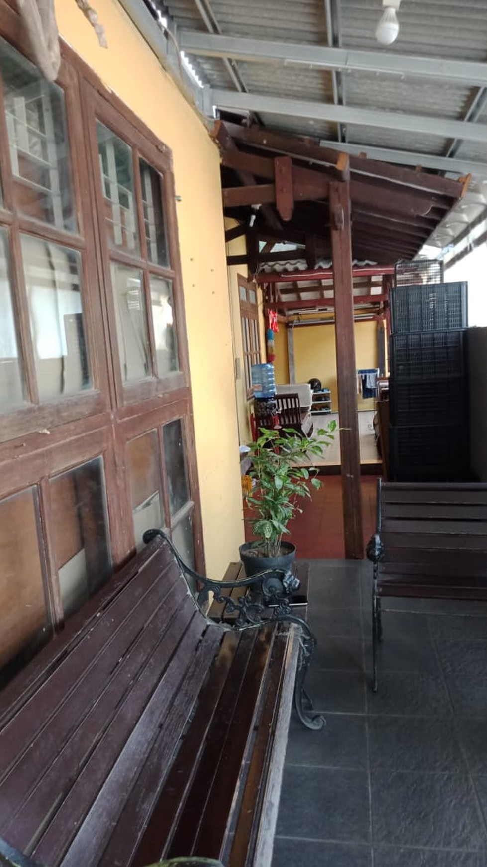 Rumah siap huni,jalan lebar di Taman Mangun Indah Pondok Aren