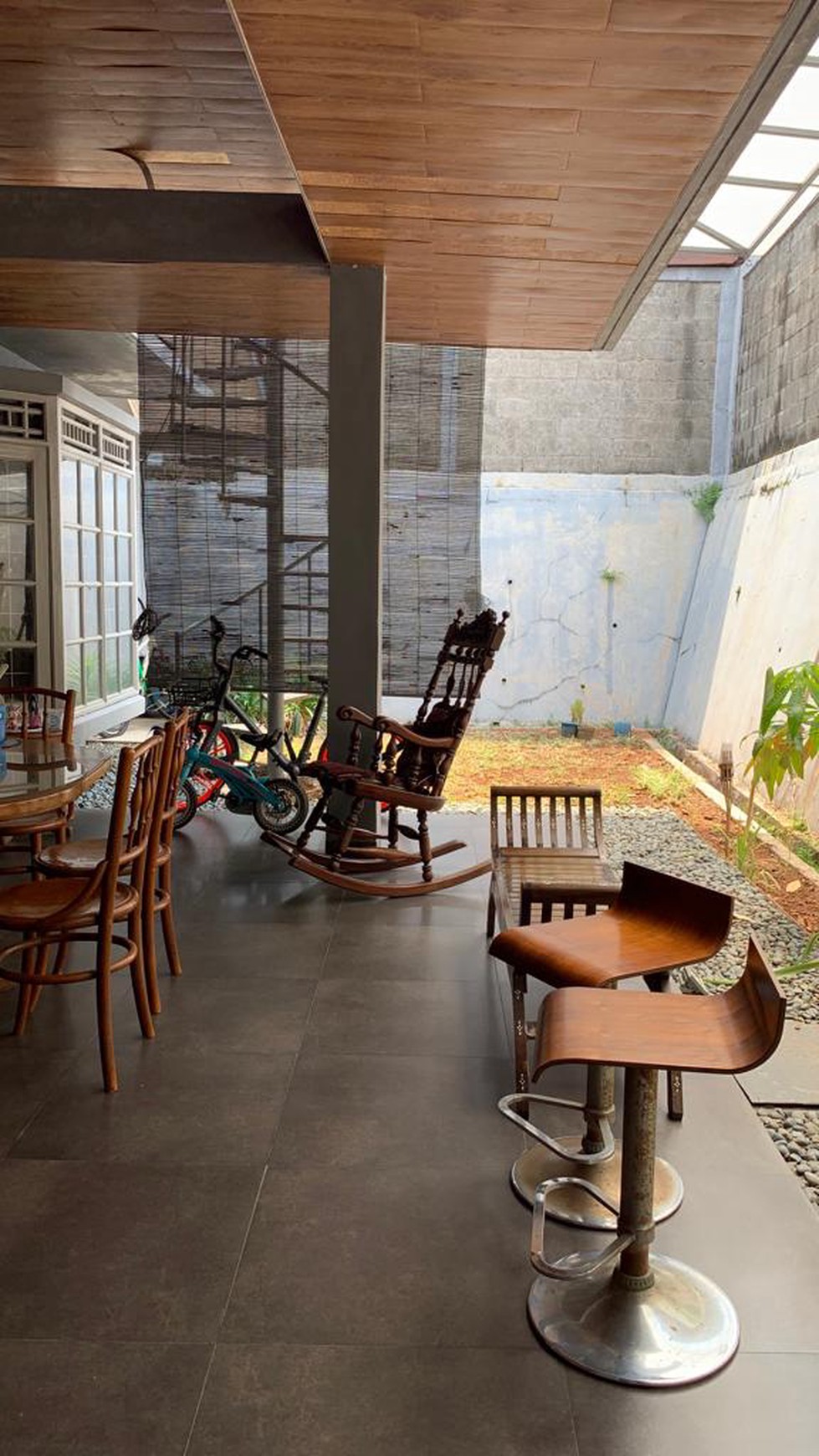 Rumah Siap Huni, Hunian Nyaman dan Asri @Bintaro