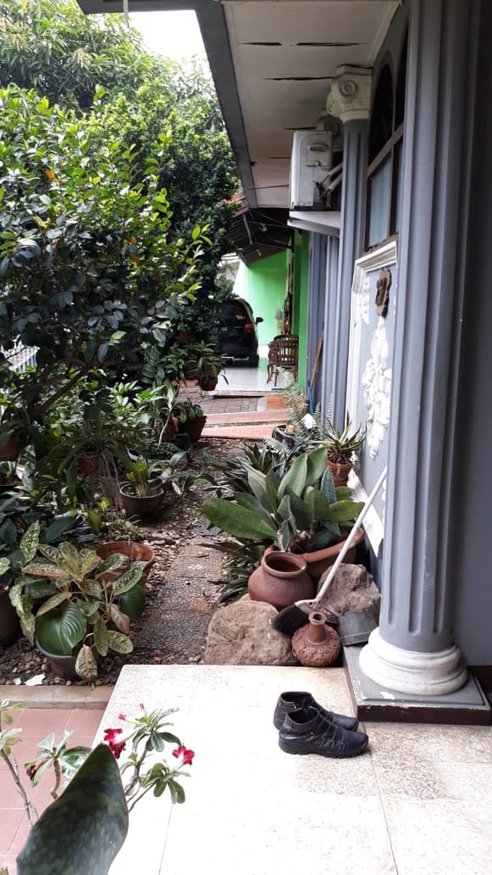 Rumah Asri Di Perumahan Cinere