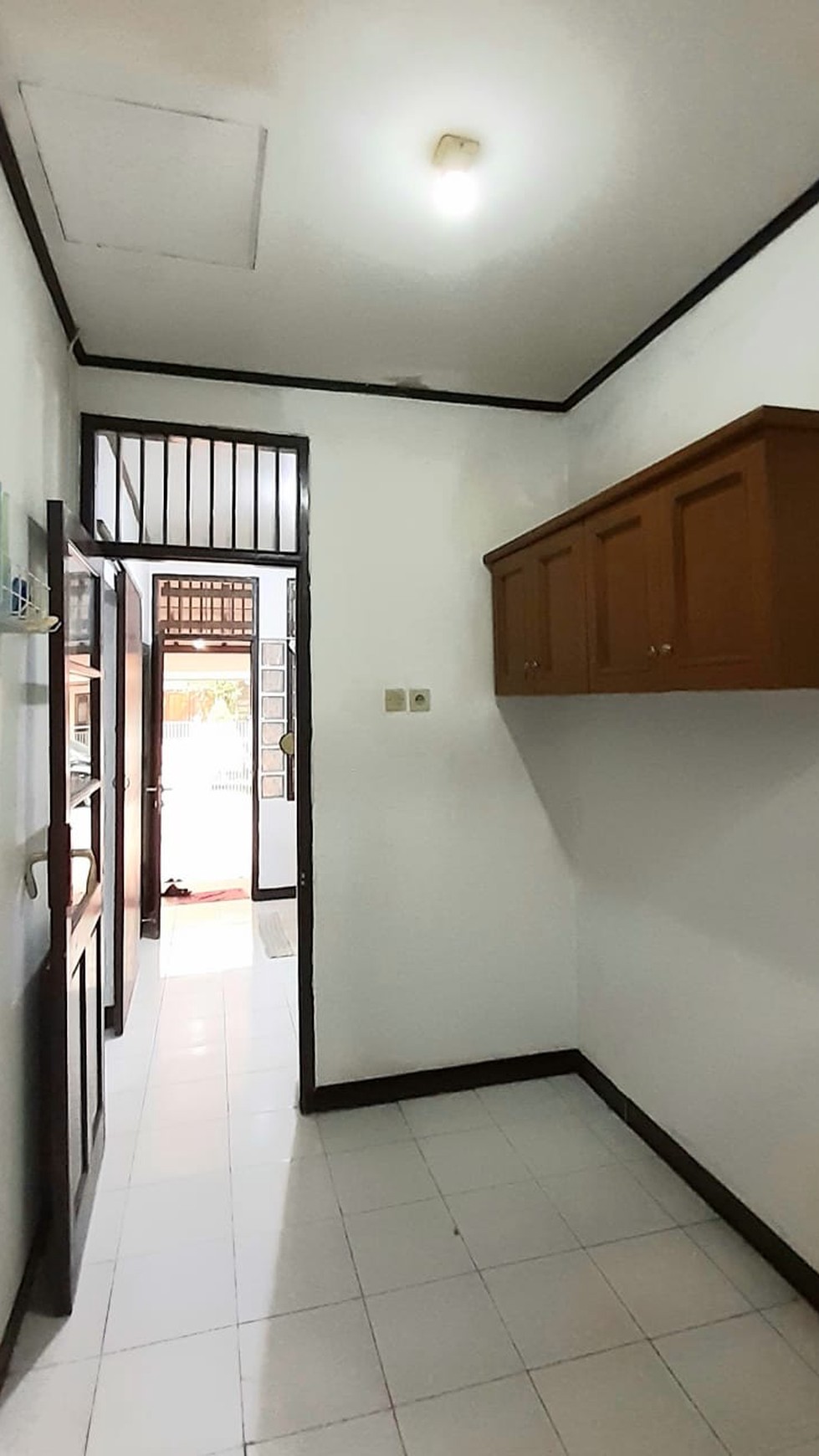 Rumah siap huni 1Lantai di Sektor V Bintaro luas 120m, harga 2M nego