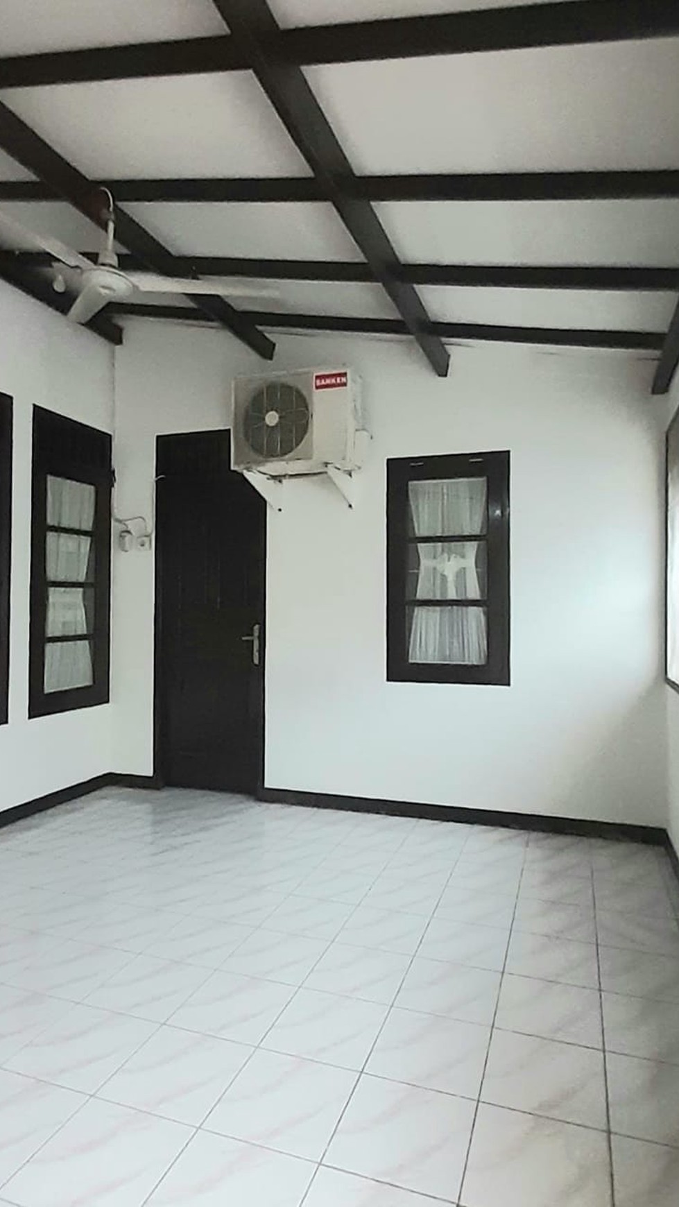 Rumah siap huni 1Lantai di Sektor V Bintaro luas 120m, harga 2M nego