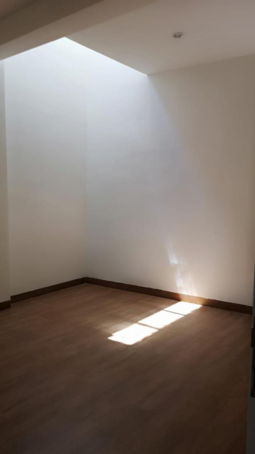 RUMAH CANTIK SIAP HUNI DI CINERE