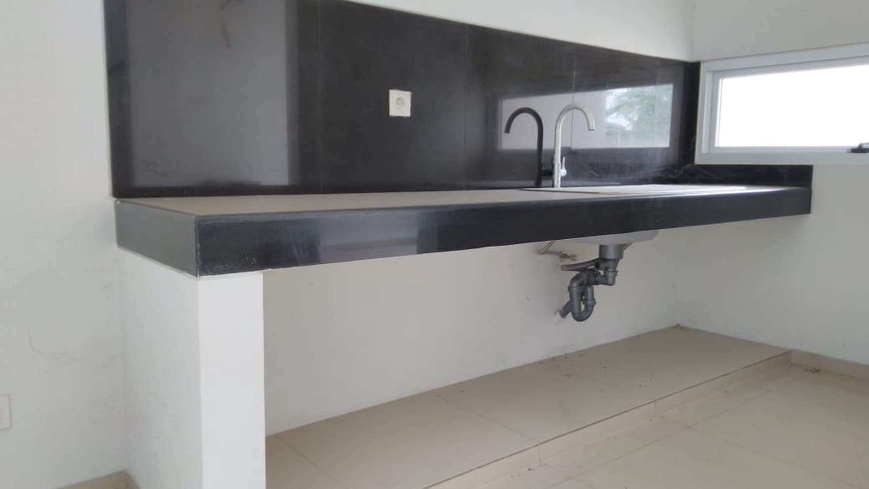 Rumah Cantik, Hunian Nyaman dan Asri @Bintaro