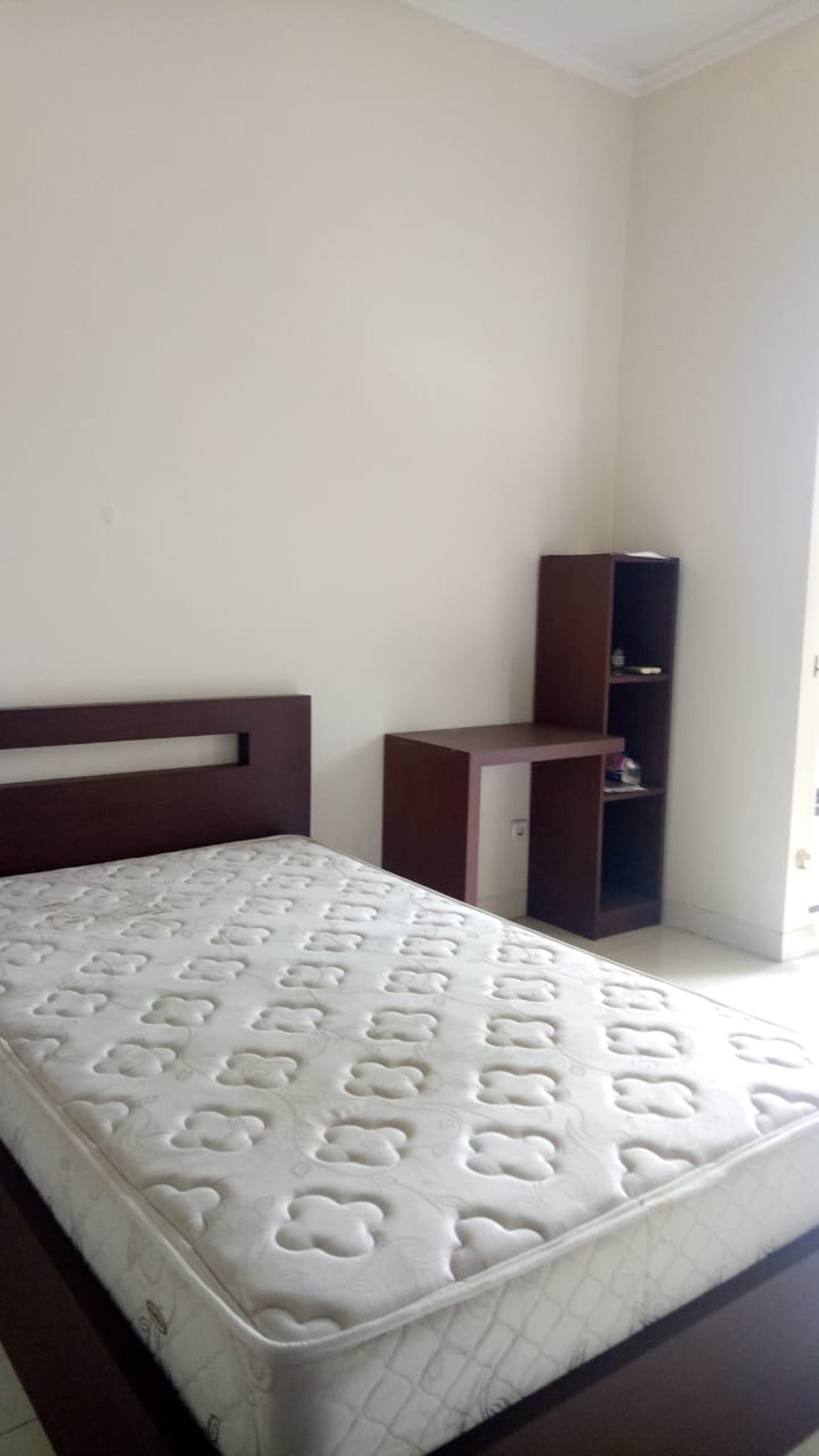 Rumah dlm cluster Emerald di Bintaro Jaya sektor 9