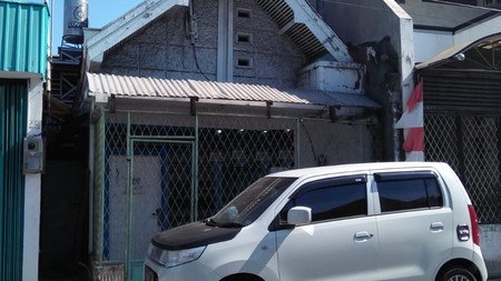 Rumah 1.5 lantai jalan makam peneleh