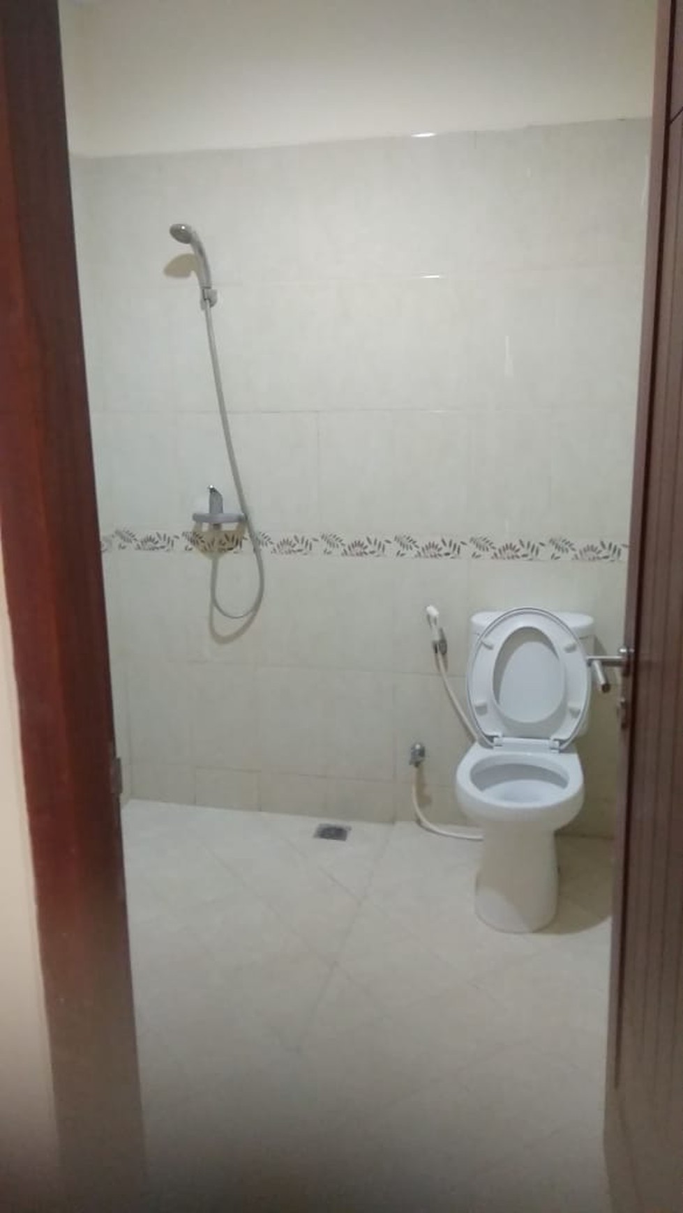 Rumah Hoek Dijual Jl Pelangi Jingga, Gading Residence