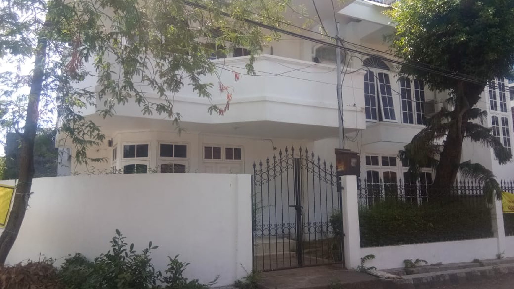 Rumah 2 lantai jalan Kencana Sari