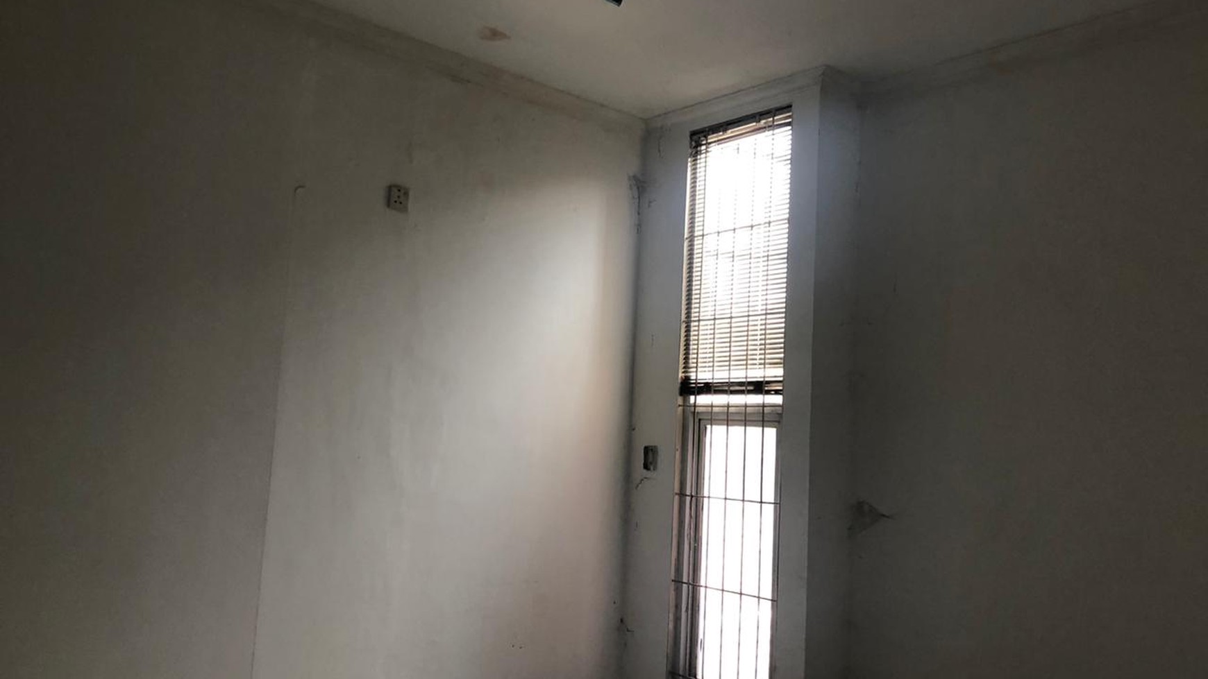 Ruko Siap Pakai, Lokasi Pinggir Jalan Raya @Bintaro