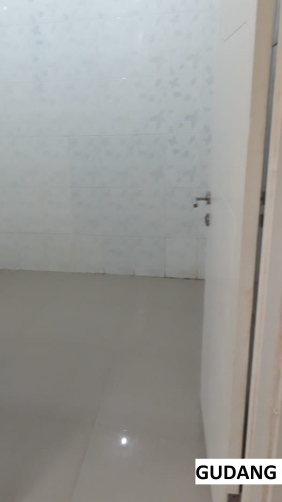 Rumah Cantiq Minimalis Bintaro luas 98 m harga 1,65M nego sampai DEAL