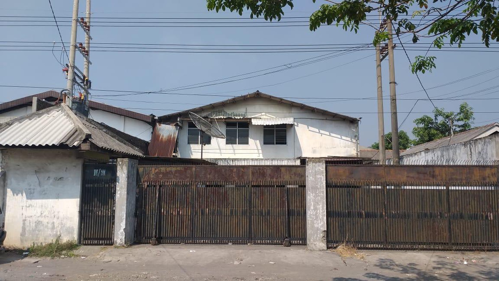 Gudang Kebraon Surabaya