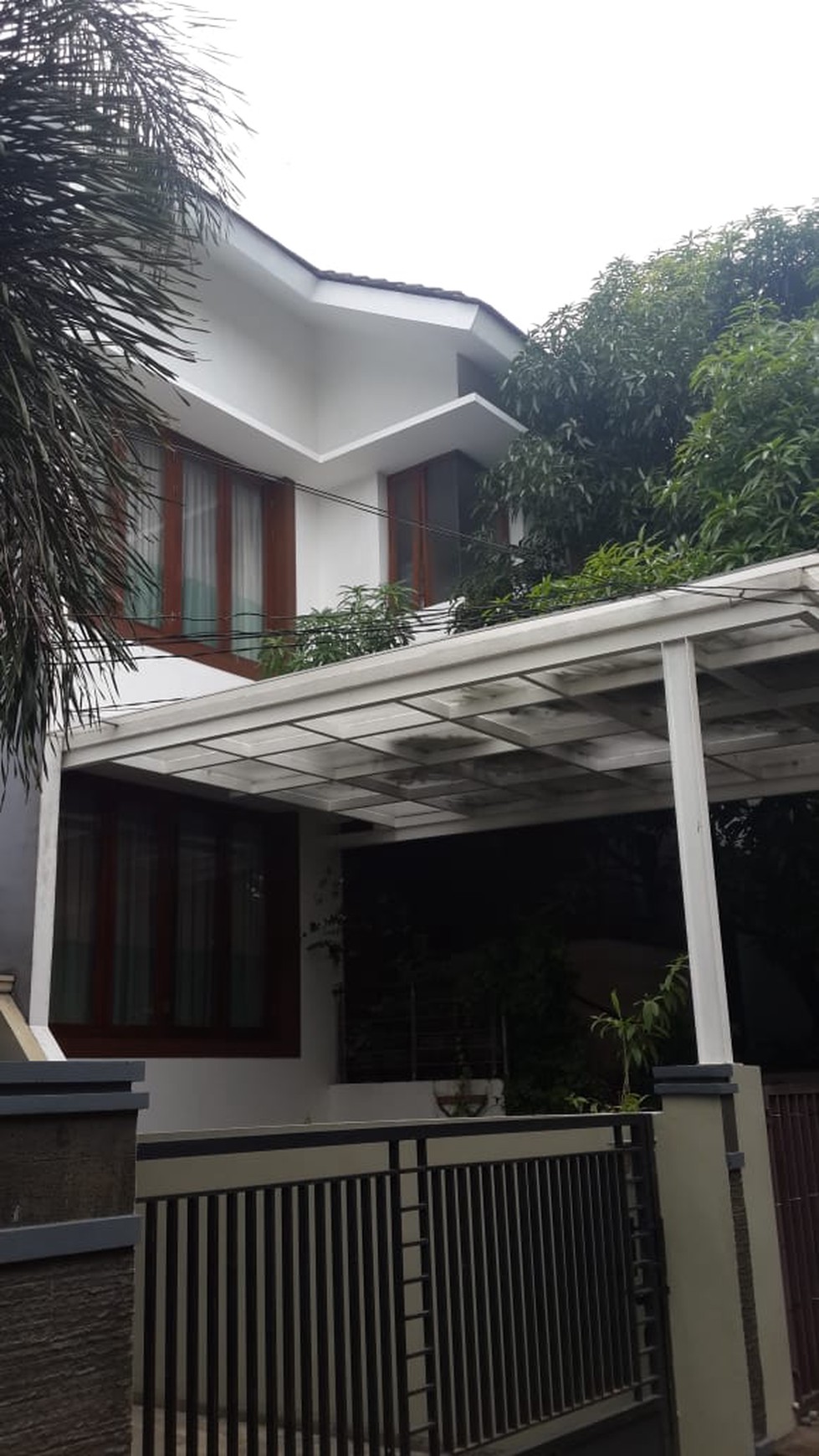 Semi furnished house Cipete selatan
