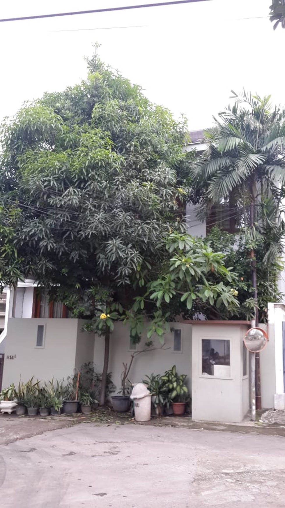 Semi furnished house Cipete selatan