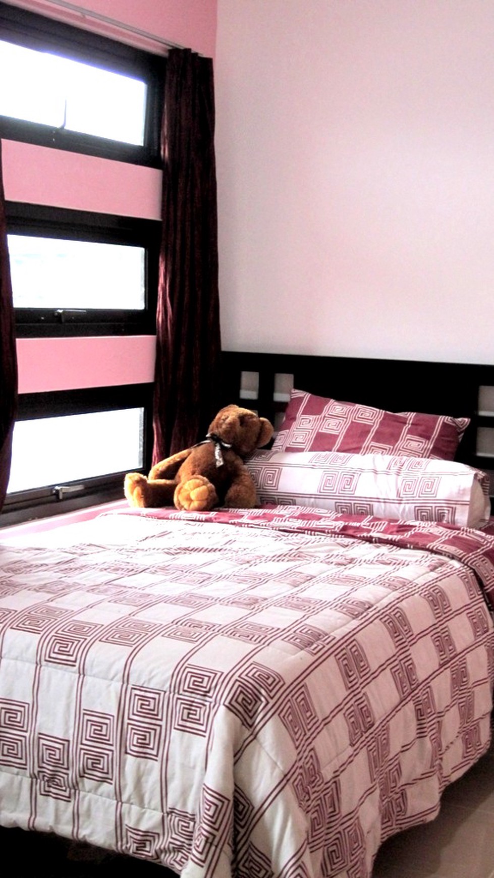 Rumah Kos kosan menguntungkan di pinggir jalan daerah Lebak Bulus