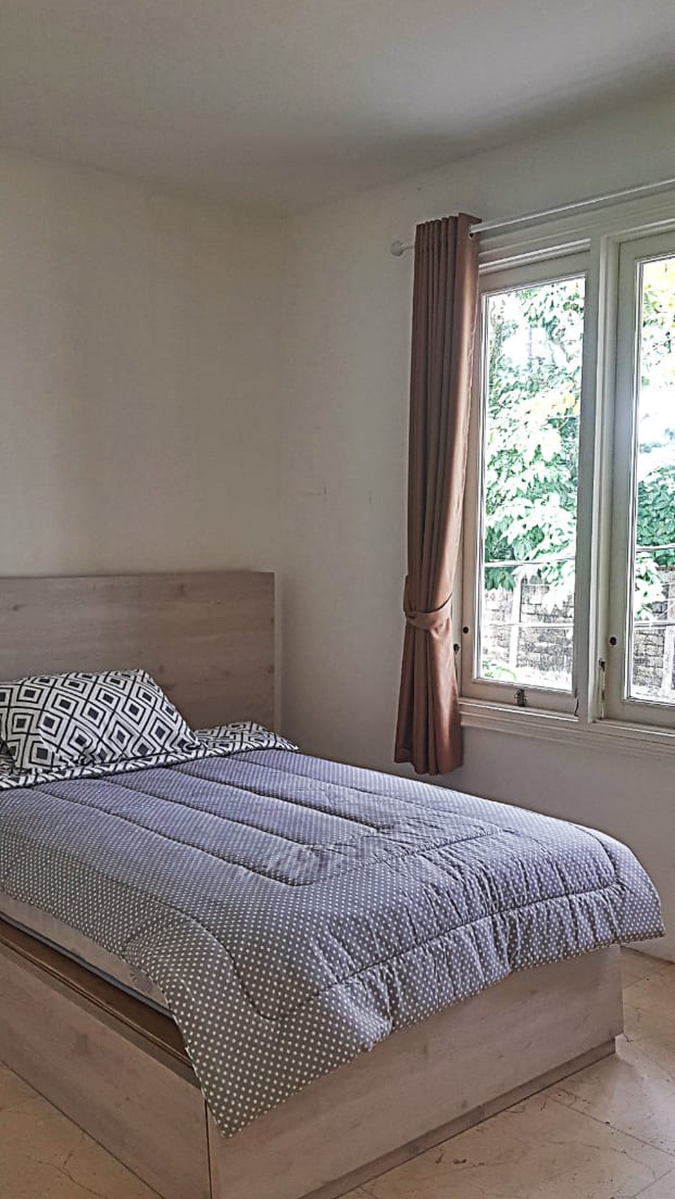 Rumah Murah Cantik, Minimalis dan Siap Huni di Kawasan Premium Senayan, Bintaro