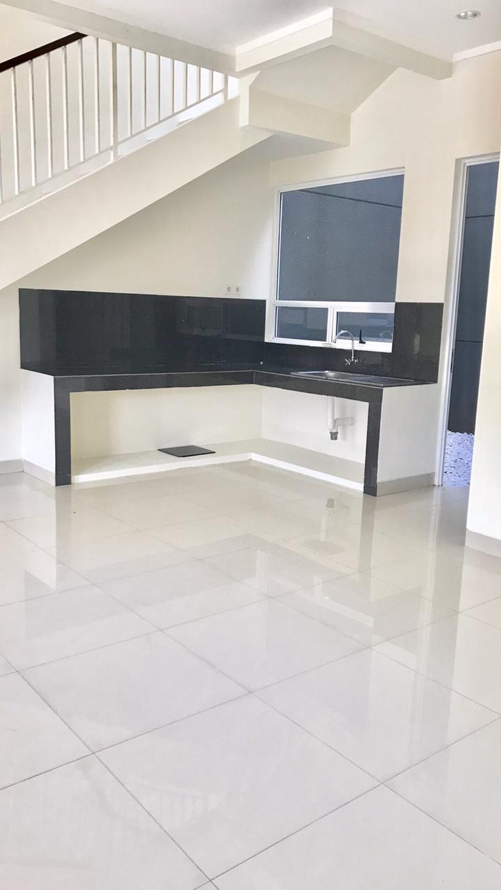 Rumah Bagus Di Discovery Aluvia, Bintaro Jaya