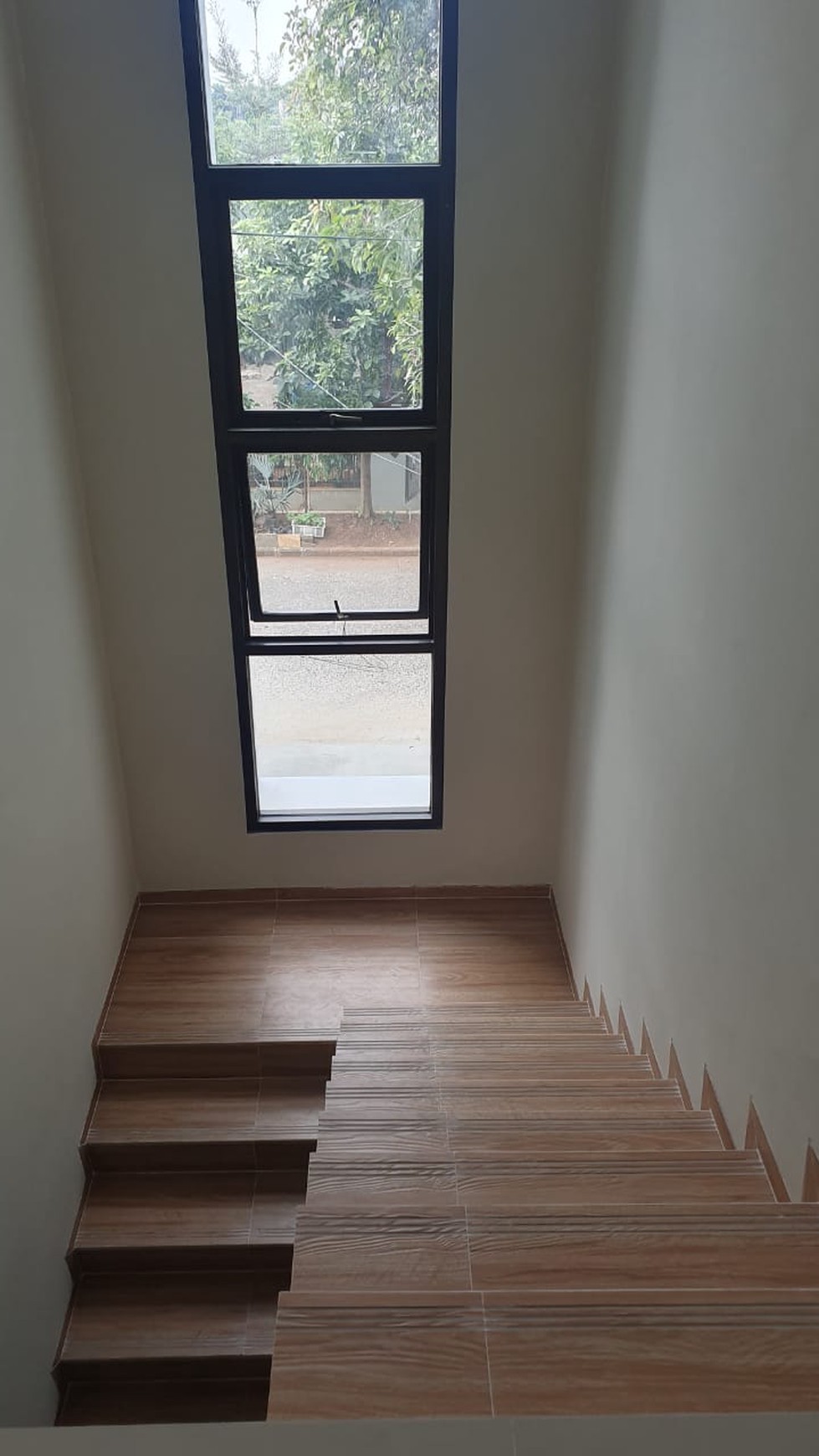 Rumah Bagus Brand New Di Graha Bintaro, Tangerang